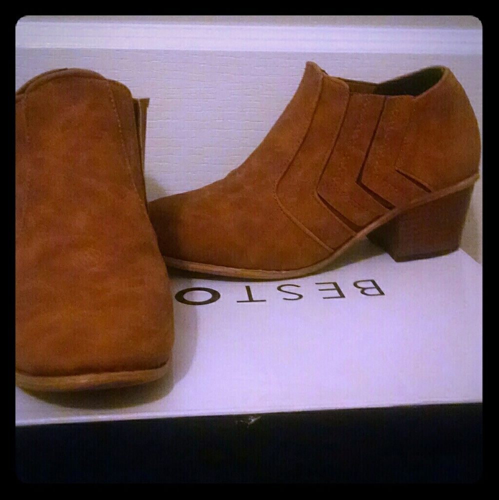 Brown ankle boot
